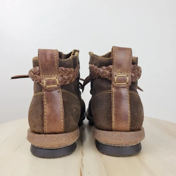 Born Tarklin Booties Size 6.5 Taupe Suede Leather Ankle Boots Comfort Outdoor