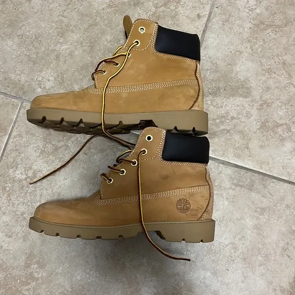 Boys waterproof boots