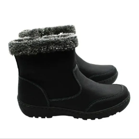 BRAND NEW  KHOMBU ADDISON ALL WEATHER BOOT