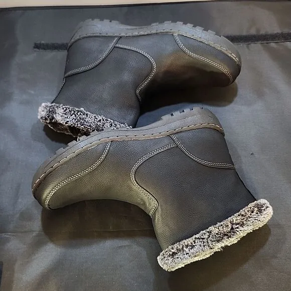 BRAND NEW  KHOMBU ADDISON ALL WEATHER BOOT