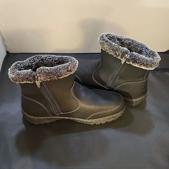 BRAND NEW  KHOMBU ADDISON ALL WEATHER BOOT