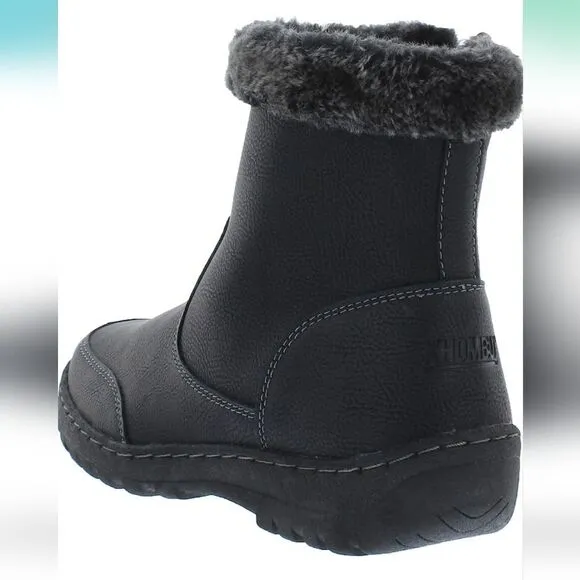 BRAND NEW  KHOMBU ADDISON ALL WEATHER BOOT