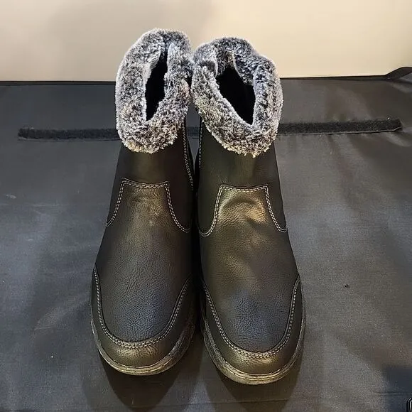 BRAND NEW  KHOMBU ADDISON ALL WEATHER BOOT