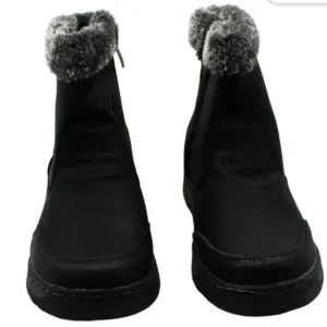 BRAND NEW  KHOMBU ADDISON ALL WEATHER BOOT