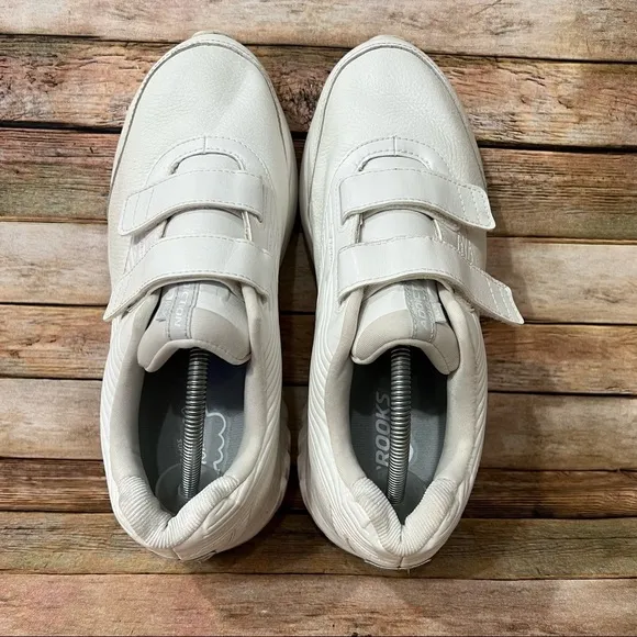Brook Addiction Walking Shoes