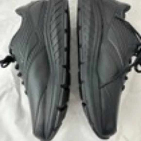 Brooks Addiction Walker 2 Women's Walking Shoes size 11 wide/D Black