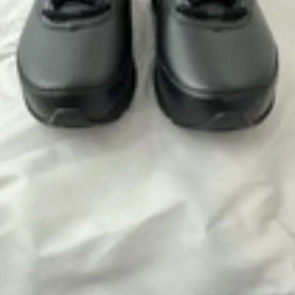 Brooks Addiction Walker 2 Women's Walking Shoes size 11 wide/D Black