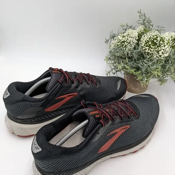 Brooks Adrenaline Gts 20 Mens Black Ebony Ketchup Size 12D pre owned