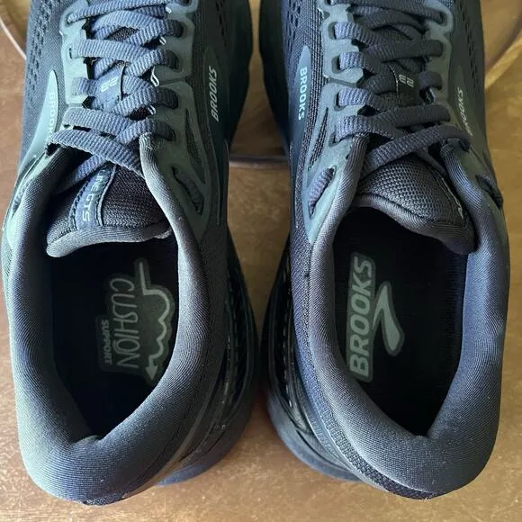 Brooks Adrenaline GTS 23 Women's 11 Men's 9.5 Black Running Shoes Sneakers