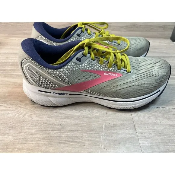 Brooks Ghost 14 Women’s Size 8 Running Shoes Athletic Gray Pink Blue EUC