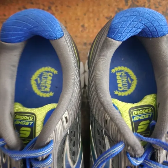 Brooks Ghost 9 Running Shoes