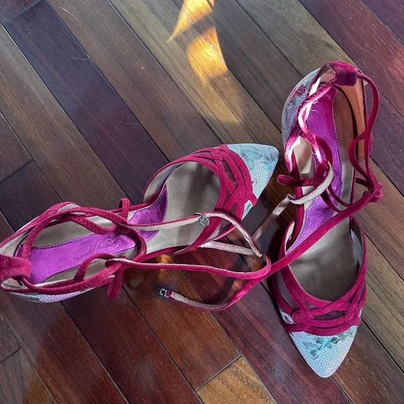 Capezio Brianna Social Dance Shoes Velvet Leather Mesh Size 10 BR211 Ballroom