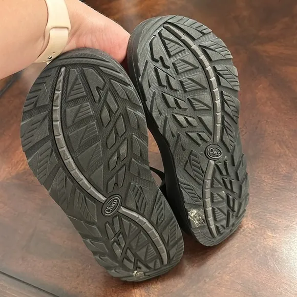 Chaco adjustable strap, classic sandal men’s size 9
