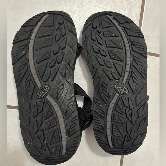 Chaco Men's Black Classic Hiking Athletic Outdoor Sandals Size 9