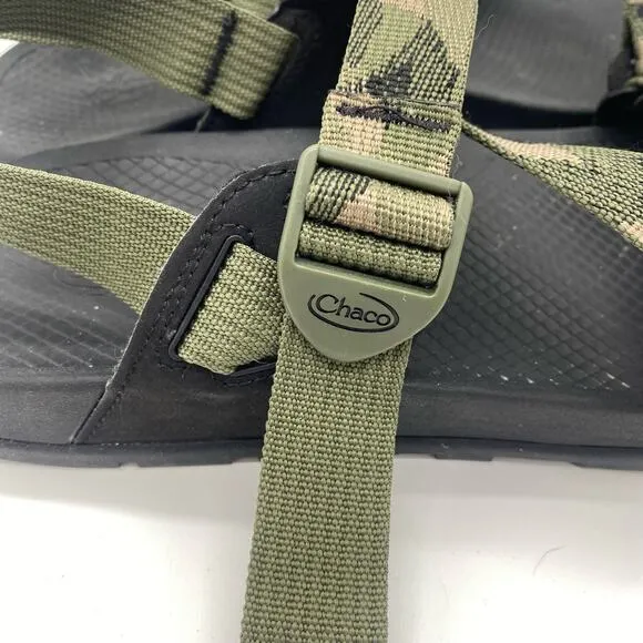 Chaco Men's size 11 Green Black Camo Strappy Sandals Outdoor Gorpcore Camping