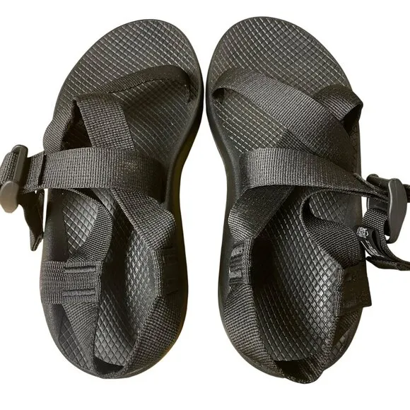 Chaco Men's Z/1 Adjustable Strap Classic Sandal Black  J105375  Sz 9