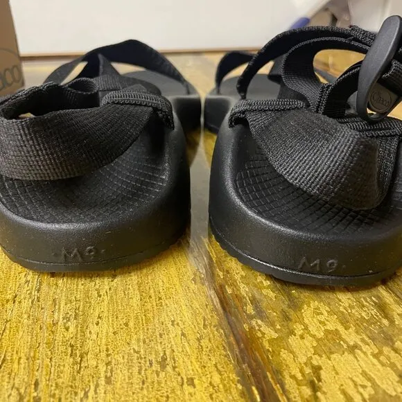 Chaco Men's Z/1 Adjustable Strap Classic Sandal Black  J105375  Sz 9