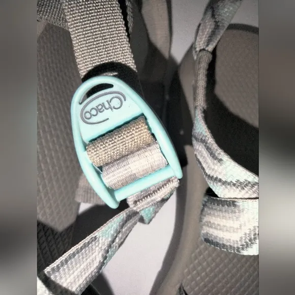 Chaco (Size 8) Multicolored &quot;Z/Cloud&quot; Adjustable Strap Open Toe Outdoor Sandals