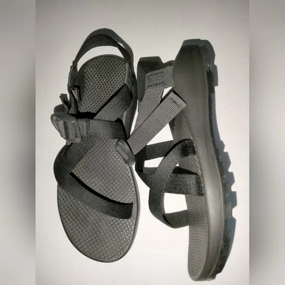 Chaco (Size 9) Black Classic Z-1 Strappy Vibram Outdoor Hiking Open Toe Sandals
