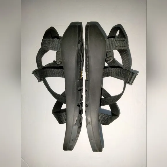Chaco (Size 9) Black Classic Z-1 Strappy Vibram Outdoor Hiking Open Toe Sandals
