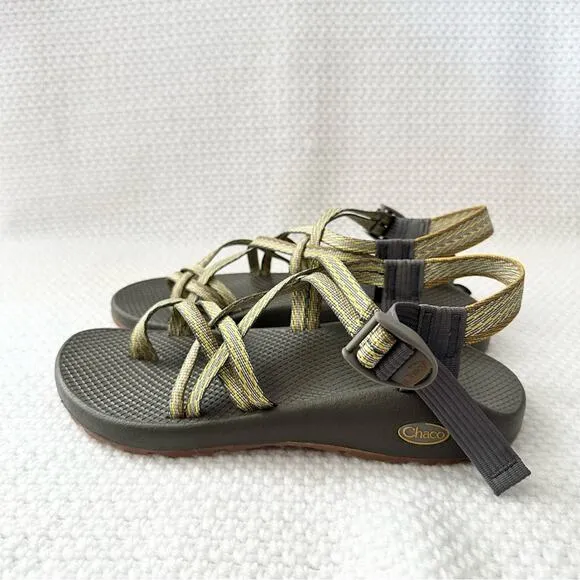 Chaco Women ZX2 Classic Strappy Outdoor Sandals in Pully Gold Size 10 JCH108074