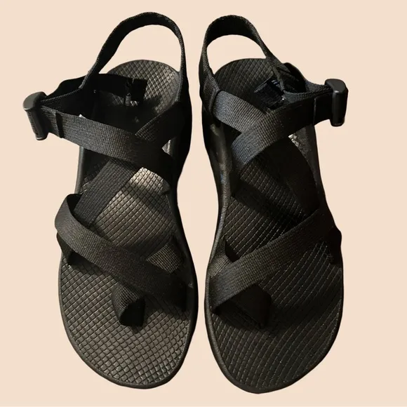 Chaco Women's Z/Cloud 2 Adjustable Strap Cushioned Sandal Black Size 10