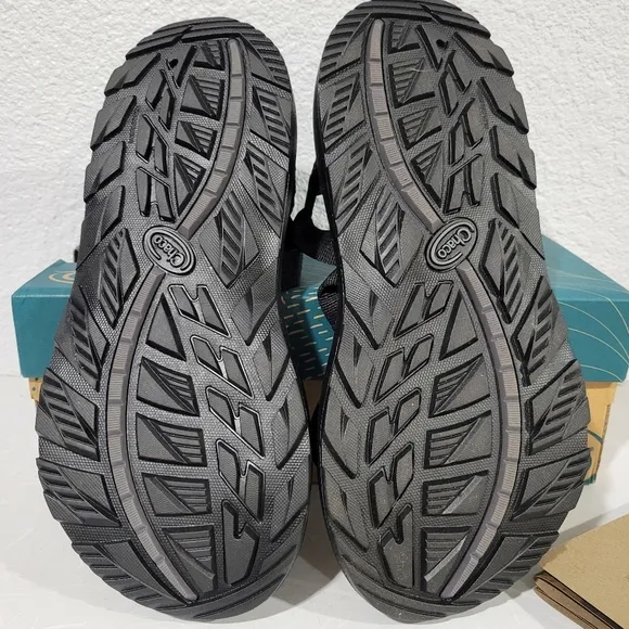 Chaco Z cloud 2 in Black. NIB Sz 9