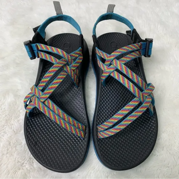 Chaco ZX1 Kid's Outdoor Strappy Blue Rainbow Sandals Size 4
