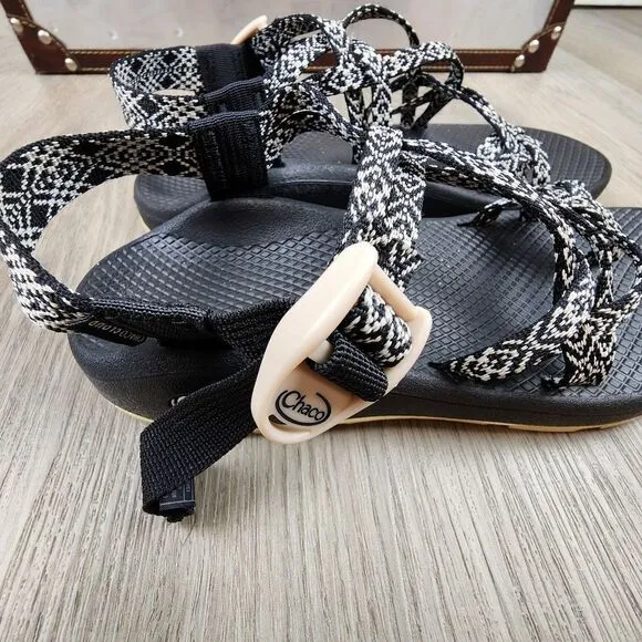 Chaco ZX2 Classic Outdoor Sandals size 8