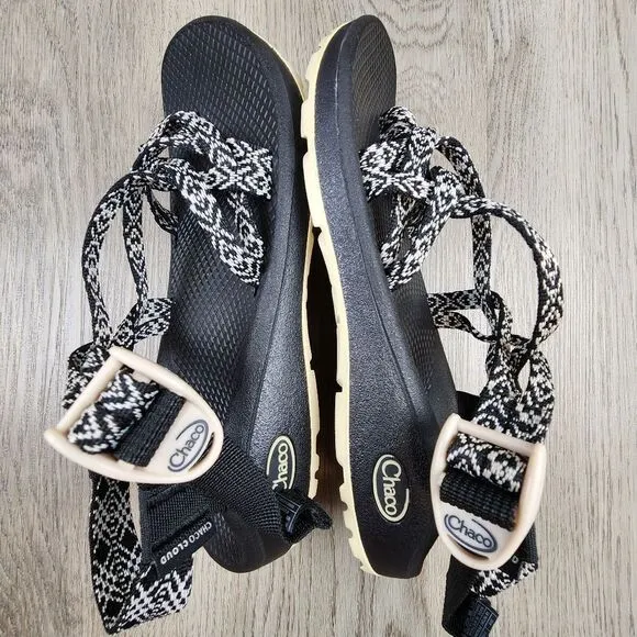 Chaco ZX2 Classic Outdoor Sandals size 8