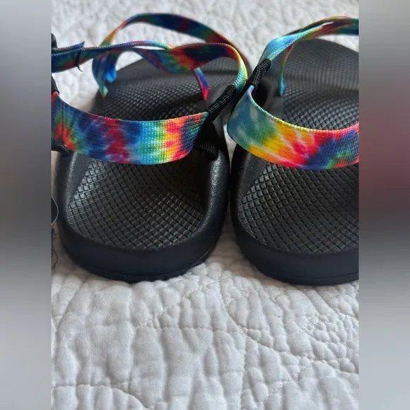 Chacos women’s size 11 NWOT Colorful Tie-Dye Sandals in excellent condition