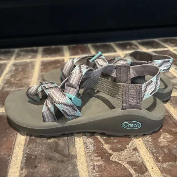 Chaco’s Womens Z/2 Classic Strappy Hiking Outdoors Sandals Teal Gray Aztec Sz 6