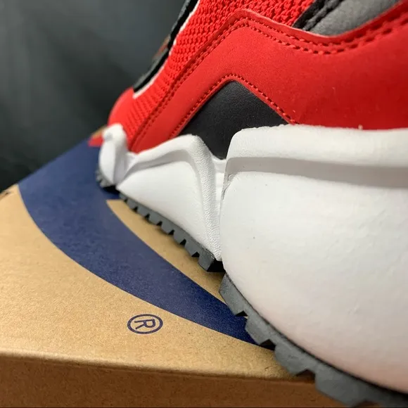 Champion Rally Mid Scarlet Womens Sizes