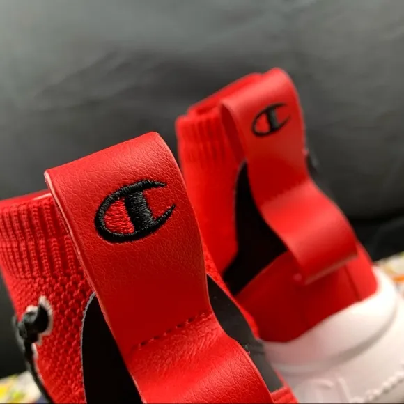 Champion Rally Mid Scarlet Womens Sizes