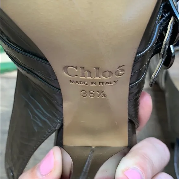 Chloe Horseshoe Patent Leather Heels sz 6.5