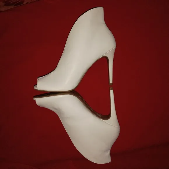 Christian Siriano White Women's Shoes