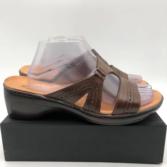 Clarks Sandals Slides Low Heel Women's Size 11 M Brown Leather Style 80084