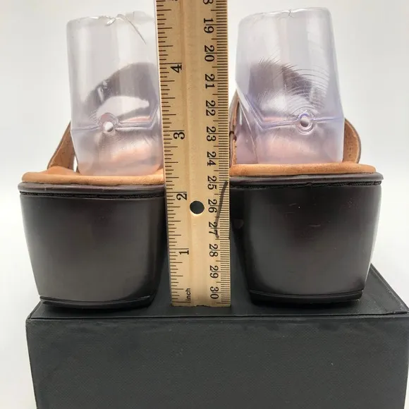 Clarks Sandals Slides Low Heel Women's Size 11 M Brown Leather Style 80084