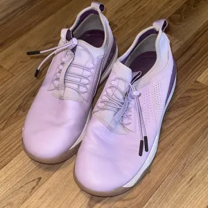 Clove Classic Lavender Nursing Shoes Sz 10