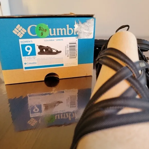Columbia NIB women strappy water outdoor summer sandals 9