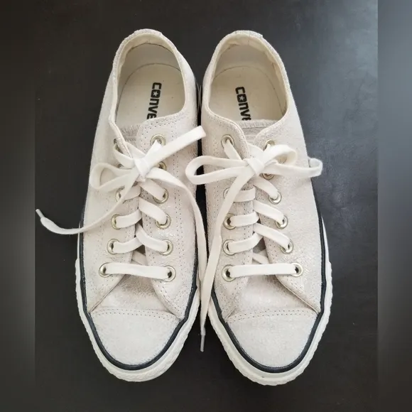 Converse All Star Chuck Taylor Leather Iridescent Crackle Shoes  Womens Size 8