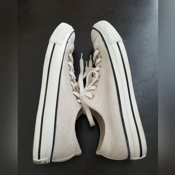 Converse All Star Chuck Taylor Leather Iridescent Crackle Shoes  Womens Size 8