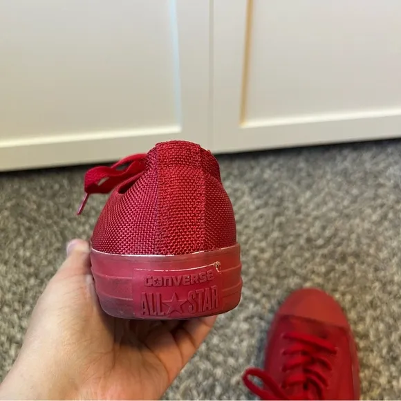 Converse Chuck Taylor All Star Classic All‎ Red Rare Sneakers Women’s Size 8