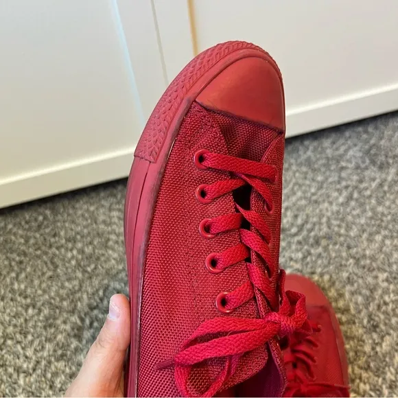 Converse Chuck Taylor All Star Classic All‎ Red Rare Sneakers Women’s Size 8