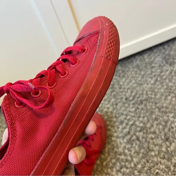 Converse Chuck Taylor All Star Classic All‎ Red Rare Sneakers Women’s Size 8