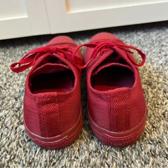 Converse Chuck Taylor All Star Classic All‎ Red Rare Sneakers Women’s Size 8