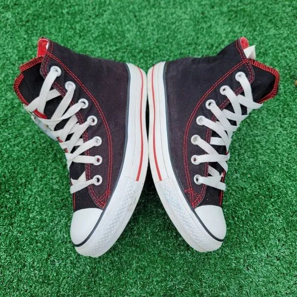 Converse chuck Taylor all Star - Men's shoes - Size 5 And  Women's shoes - Size