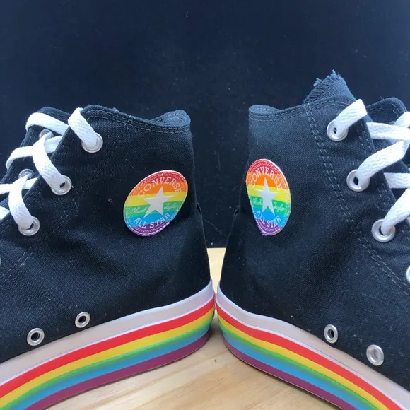 Converse chuck Taylor all-star platform pride 2020 men’s size 11