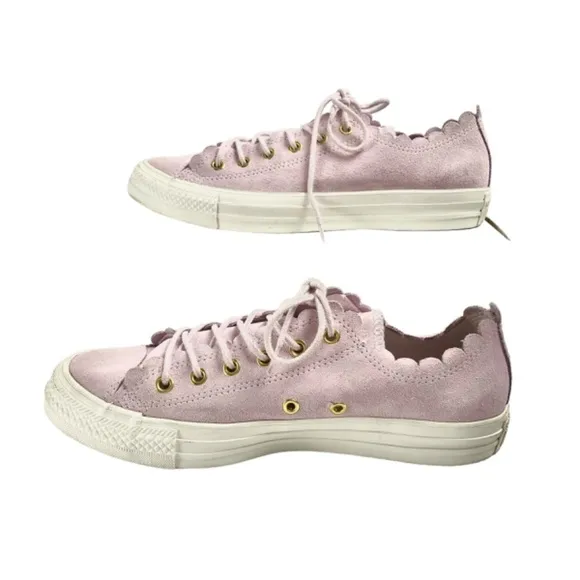 CONVERSE -  Chuck Taylor All Star Scallop in Pink suede Size 8