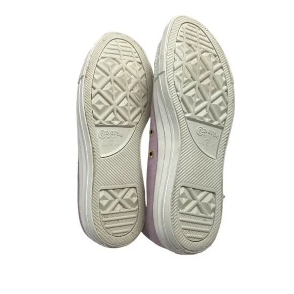 CONVERSE -  Chuck Taylor All Star Scallop in Pink suede Size 8